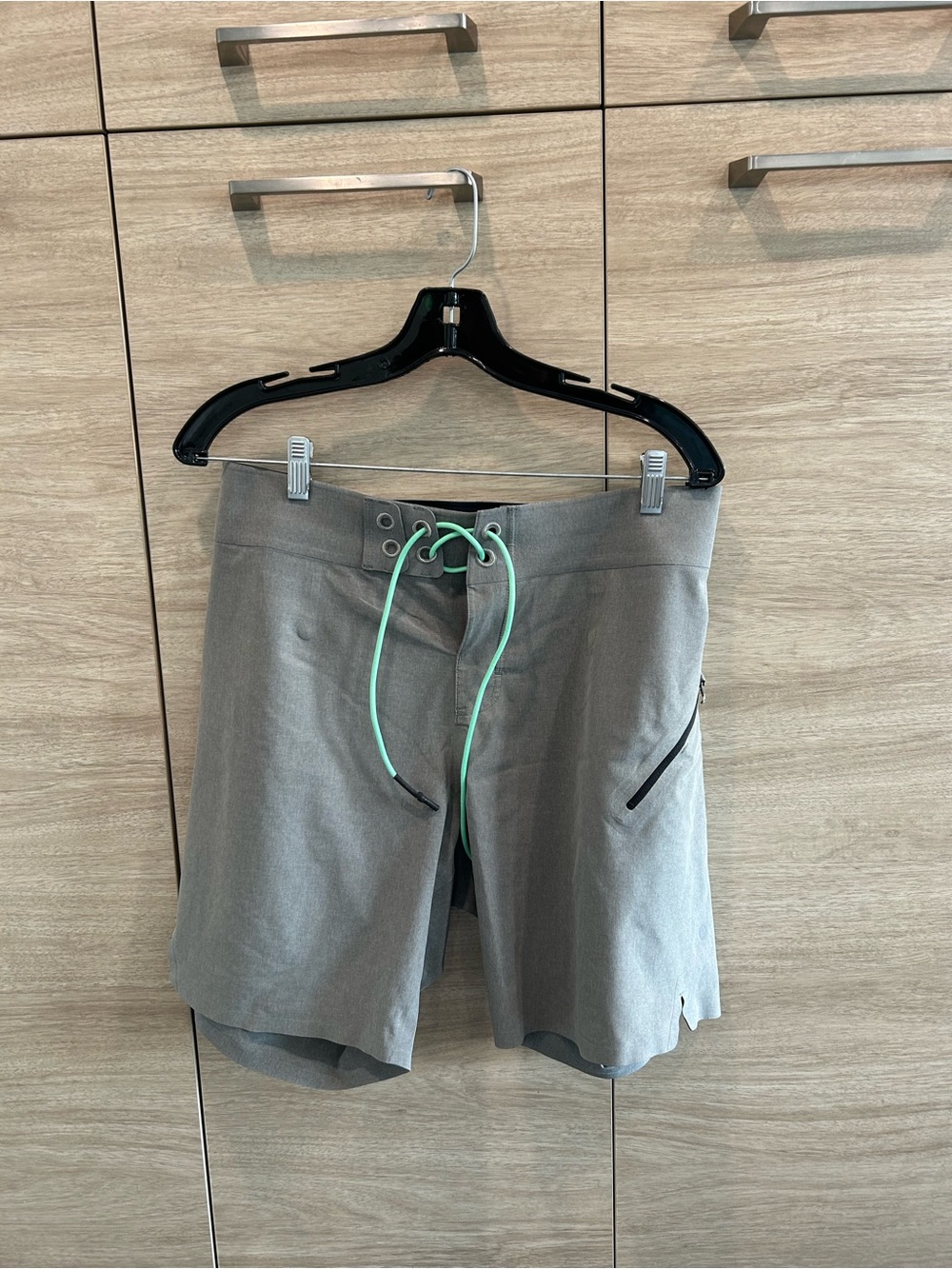 Men’s Lululemon Swim Shorts 32